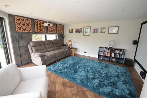 Den/Home Office