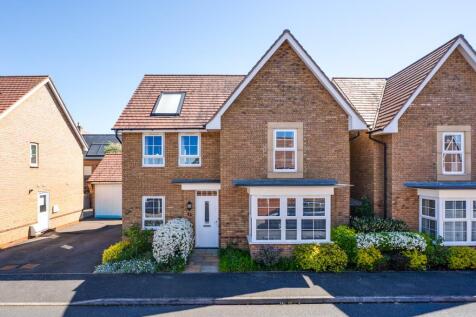 43 Donnington Road, Burton Latimer-2.jpg