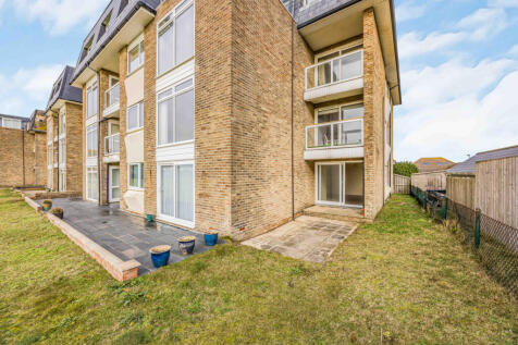 VACANT POSSESSION - REDUCED FOR QUICK SALE