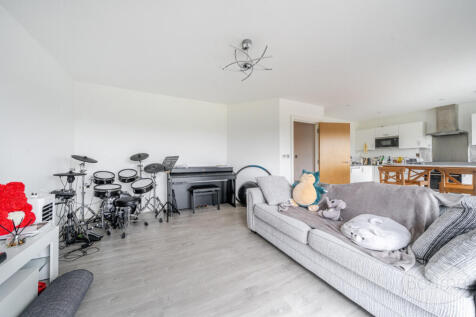 a724090a-8743-46f...