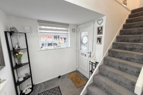 ENTRANCE HALLWAY