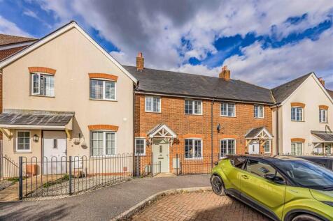 10 Letcombe Place, Horndean-Small-PorticoMarketing