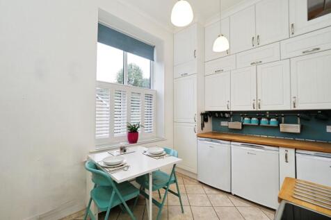 Kitchen / Dining