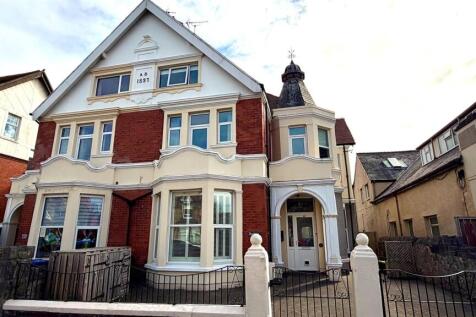 MOSTYN AVE 45.jpg