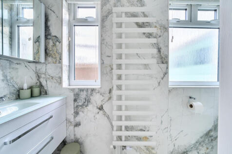 1359458-8-68df7df...