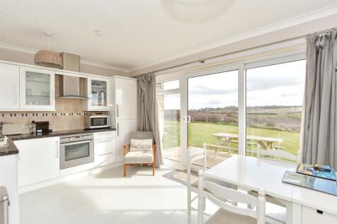 Lounge/Kitchen
