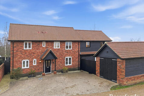 4 Bedroom Detached in CM1 3FH
