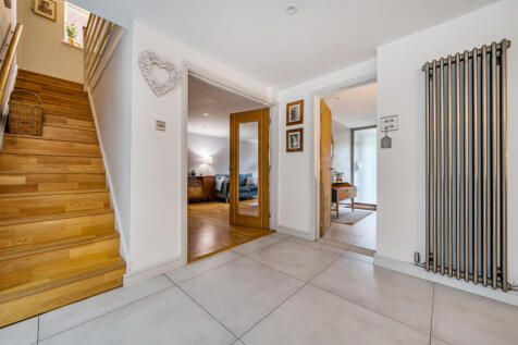 1364028-8-68ee78a...