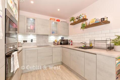Kitchen/ Breakfast Room