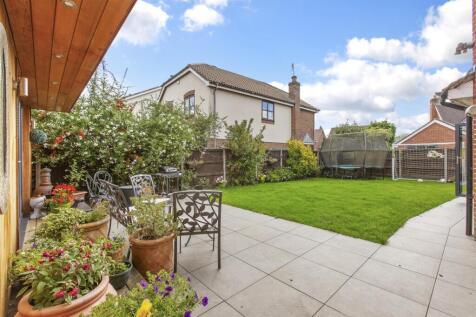 7 Turners Field, HP13 5YZ-11.jpg