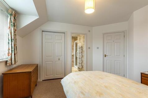 2 Waverley Gardens Darnick 39.JPG