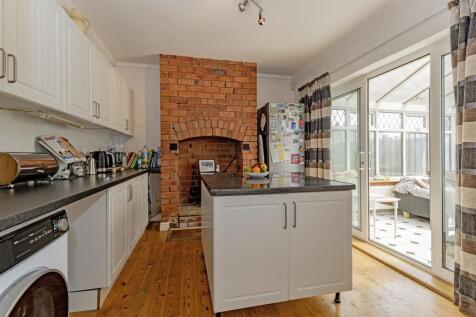 Fitted Dining Kitchen