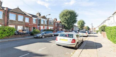 Available in August. We are pleased to present this stunning apartment, offering two double bedroom, set within a charming house conversion in Dollis Hill.