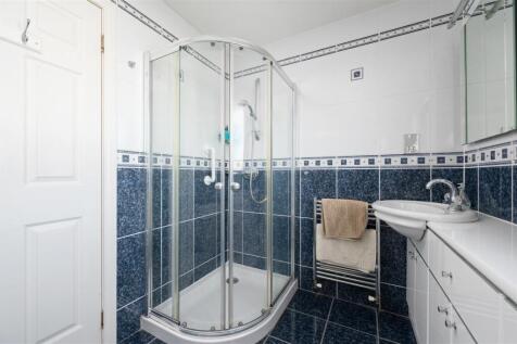 13 Westhall Crescent 024.JPG