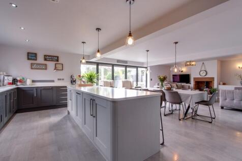 Kitchen/Dining/Family Room