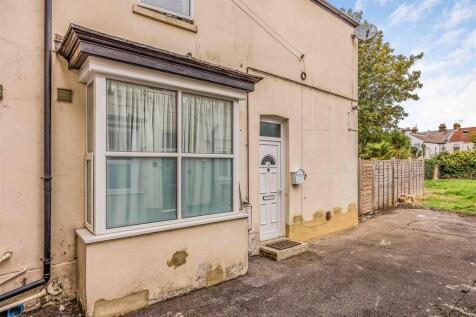 23D Stubbington Avenue, Copnor-Small-PorticoMarket