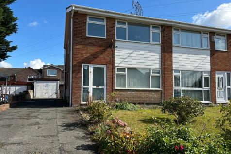 3 Bedroom Semi-Detached in BD2 1EF