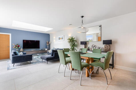 B Charles Court L...