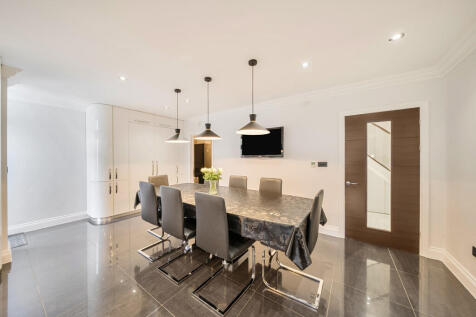 1358402-12-68e013...