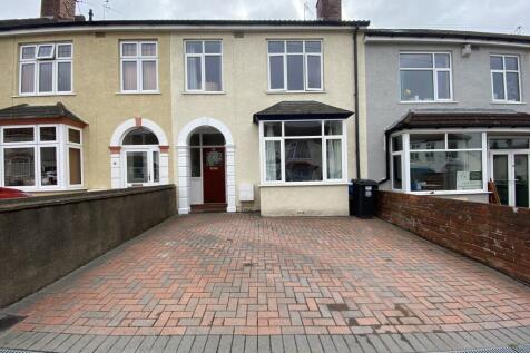 ** Zero Deposit Guarantee Available **
Beautiful 3 Bedroom Home, perfect for a family or couple located in Brislington, with driveway. Available unfurnished for end of July.