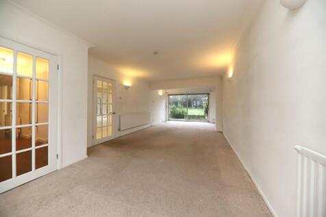 17.12.25 - Living Room