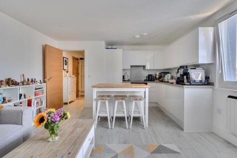 Reception/Kitchen