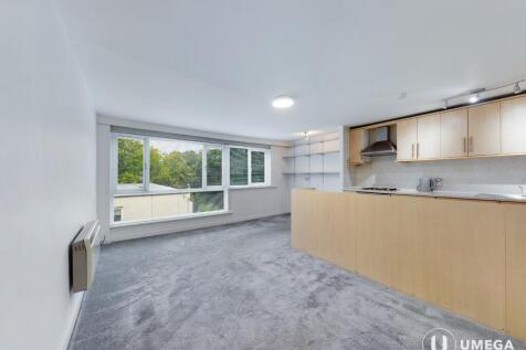 Enjoy comfortable living in this bright and spacious unfurnished property, offering two double bedrooms in the popular Morningside neighbourhood. Perfectly positioned to take advantage of the area's v