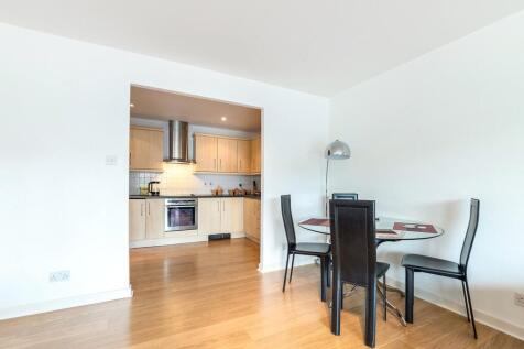 Boardwalk Place E14
