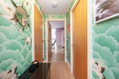 1 bed, 1 bath Flat in London - Photo 5
