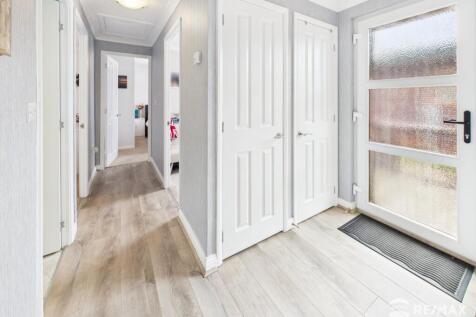 Entrance Hallway.jpg