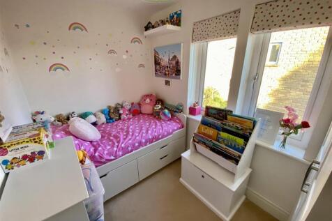 Bramleys Estate Agents - Moorcroft Close - Mirfiel