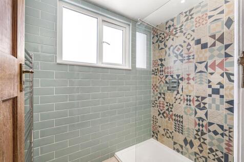 First floor shower room