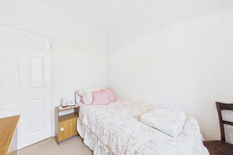 CAM03162G0-PR0353-STILL011