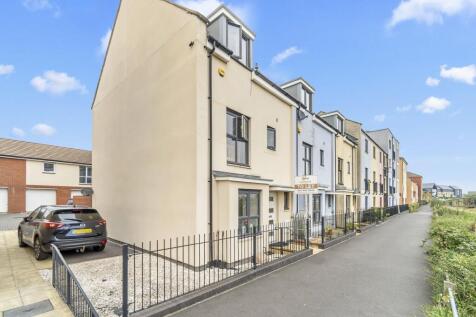 A beautifully presented four-bedroom, three-storey furnished home in the sought-after Charlton Hayes development, offering spacious and flexible living ideal for a professional couple or family. Featu