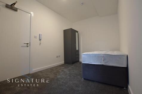 Room 3 54 Gladstone Road Re.jpg