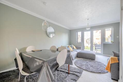 Living Room/ Diner