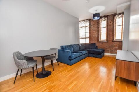 DEPOSIT FREE OPTION AVAILABLE | AVAILABLE 14TH JULY | FULLY FURNISHED Beaumont Building is located at the end of Manchester's busy Deansgate, close to both Victoria Station and the Arndale. This secon