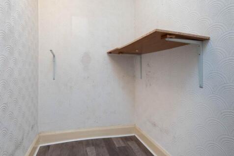 61135_CaledonianCres