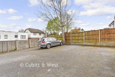 Driveway/Parking