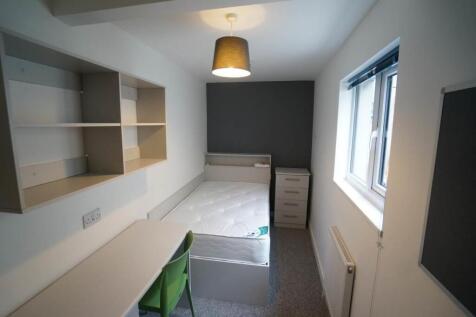5 Bedroom House in LL57 2RB