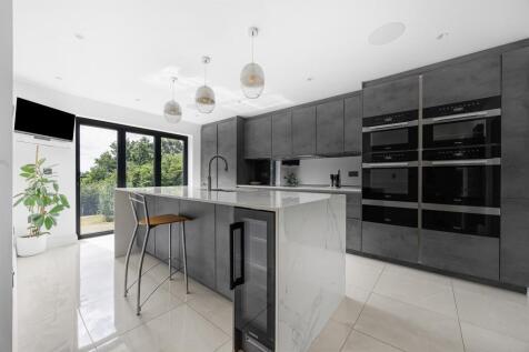 Kitchen/Breakfast Ro