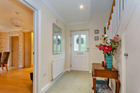 8627673-interior0...