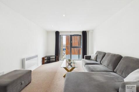 Two bedroom, furnished apartment on the 3rd floor of the Nuovo development in Ancoats. This property also comes with a secure parking space. Available immediately!