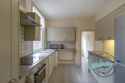 Well fitted kitchen