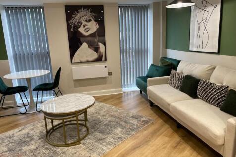 HH77 Just listed – city living with style! Welcome to this modern and stylish apartment located on North Street in the vibrant Northern/Arena Quarter of the city in a popular areas of Leeds City Centr