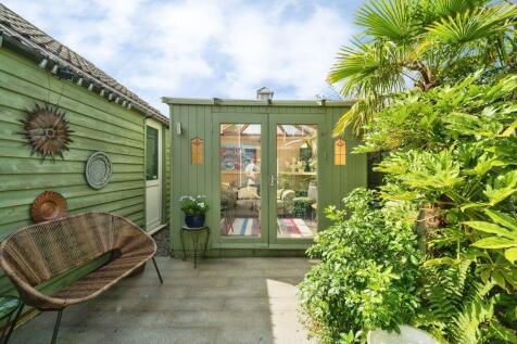 Rear Garden pic 3