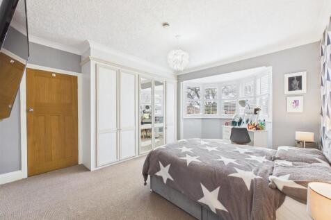 Bedroom: