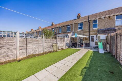 Windsor Road, Gosport-Small-PorticoMarketing-Nexa-