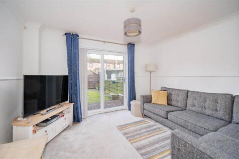 22 Belltree Gardens BF-5.JPG