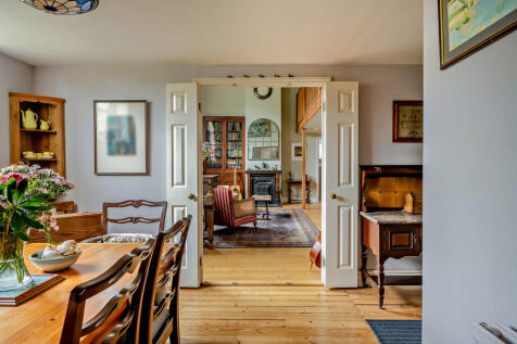 8642411-interior0...